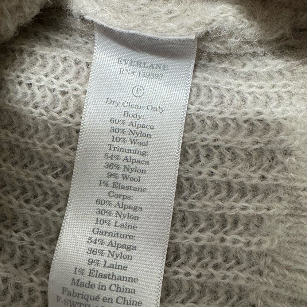 Everlane Alpaca V-neck Sweater in Cream, Size: S - Picture 5 of 5